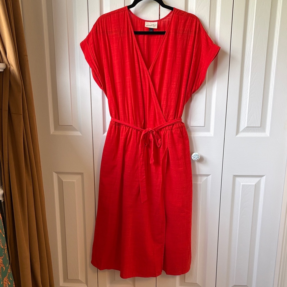Universal Thread Red Wrap-Style Midi Dress with Tie Waist